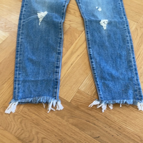 Levi’s Wedgie Fit Jeans - Picture 5 of 6